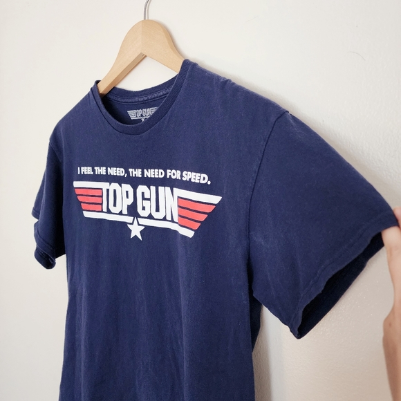 ✨2 for $5✨ Top Gun Navy Tshirt Size Medium - Picture 3 of 6